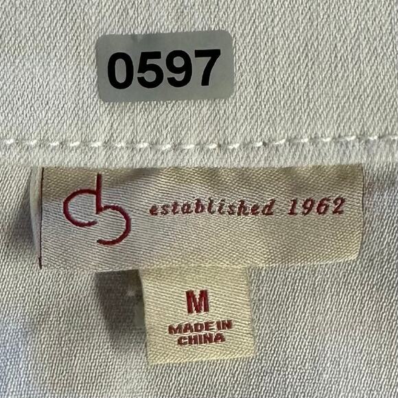 NWOT, Cb Established 1962 Women’s Sz M White Denim w/Pockets Button Down Jacket - Picture 14 of 16